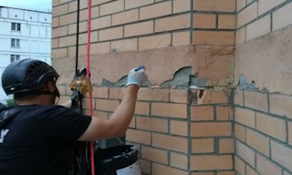 Обследование фасада здания в Химках в октябре